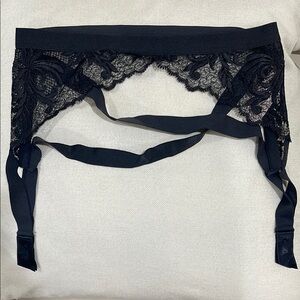 Elegant Black Lace Garter Belt
